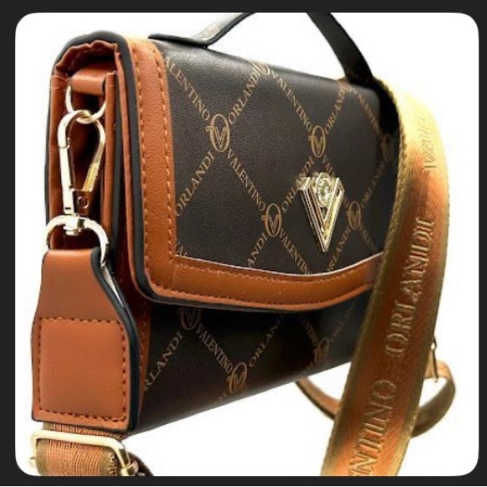 #32 NWOT-Valentino Orlandi Brown Bag